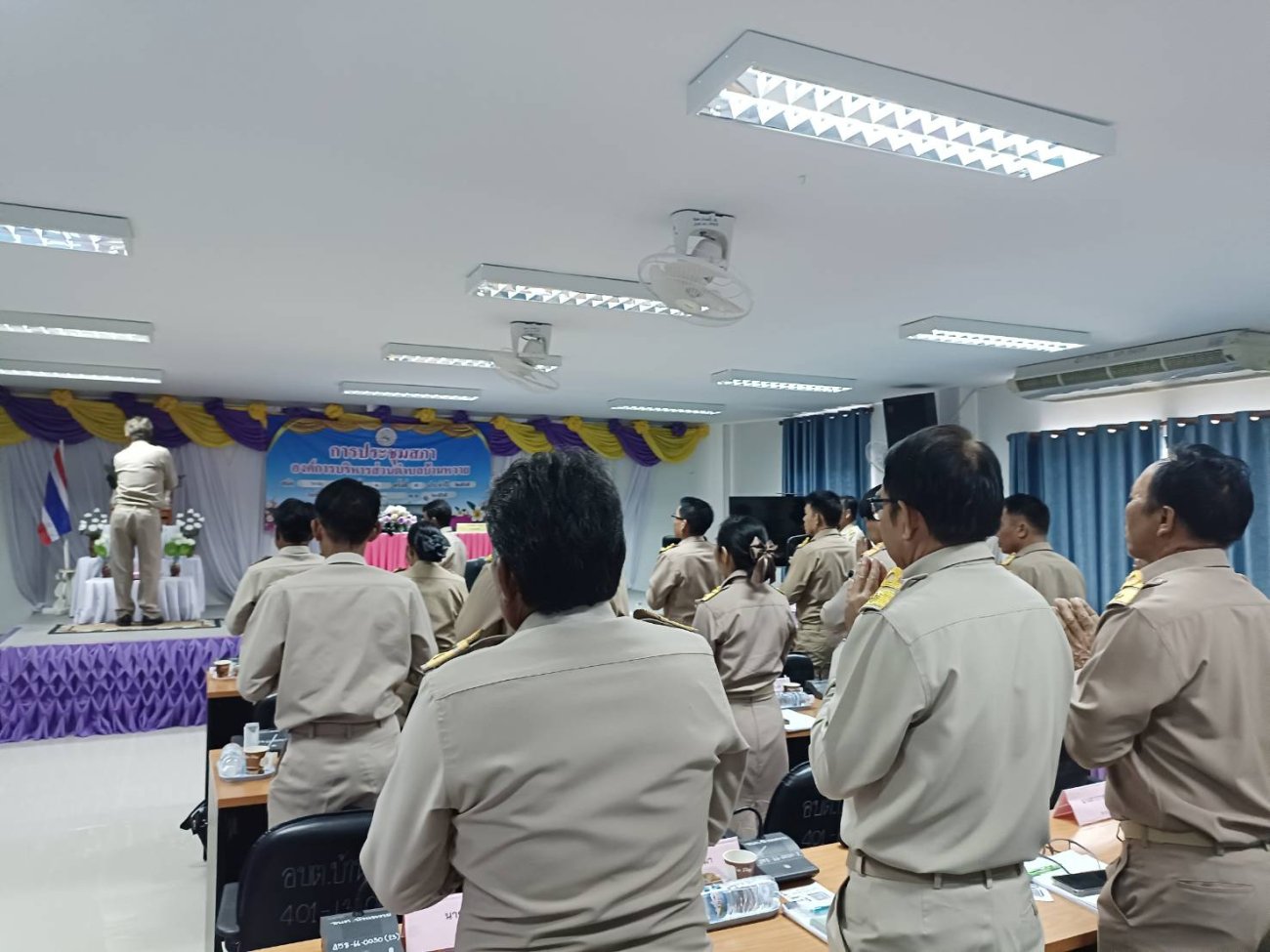 การประชุมสภาองค์การบริหารส่วนตำบลบ้านหวาย สมัยวิสามัญ สมัยที่ 1 ประจำปี พ.ศ.2569 ในวันที่ 13 กรกฎาคม 2569